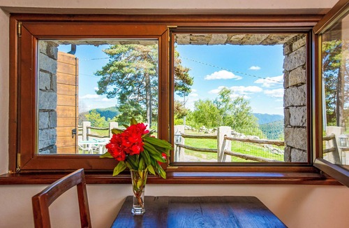 Caprezzo House | Freistehendes 3½-zimmer-rustico mit Garten im Naturschutzgebiet