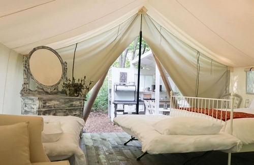 Consecon Hotel | Fronterra Scandinavian Wellness Farm and Camp