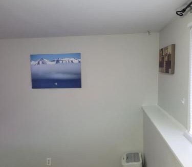 Terra Nova Apartment | Full 1-bedroom apartment