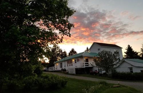 Perce Bed & Breakfast | Gîte Aux Jardins De L'Anse