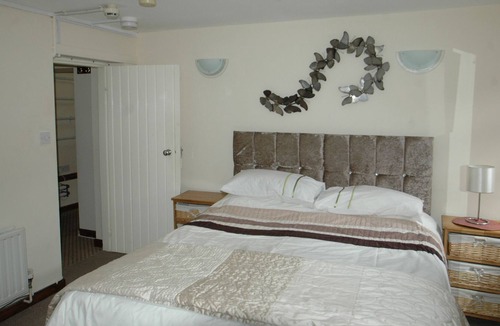 Tring Apartment | Garden Apartment Tring Sleeps 2 - 3
