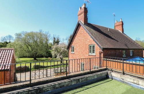 Empingham House | Gardeners Cottage