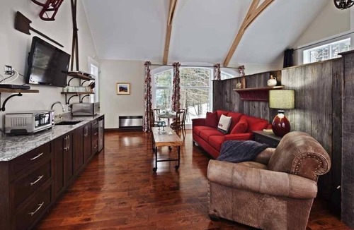 Petite-Riviere-Saint-Francois Villa | Give Your Group Affordable Luxury
