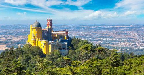 Mina House | Goa Square Guesthouses by Lisbon with Sintra