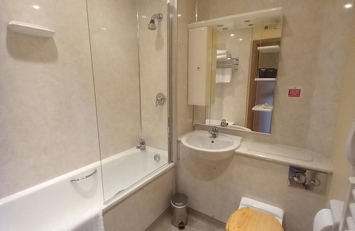 Cambridge Hotel | Golden Ball Hotel