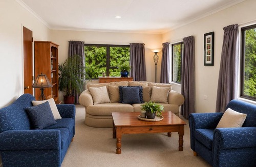 Takaka Hotel | Golden Bay Motel