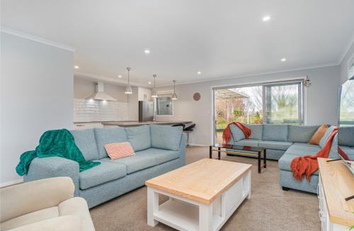 Coromandel House | Golden Vista - Coromandel Holiday Home