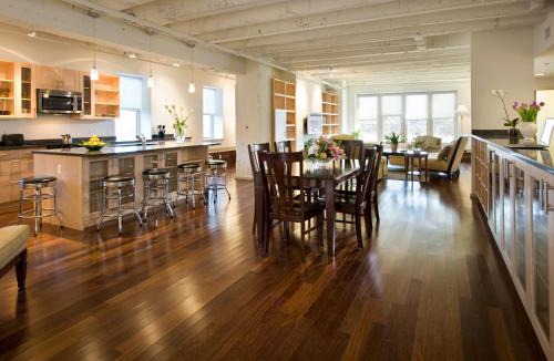 Downtown Historic District Hotel | Grand Eastonian Hotel & Suites