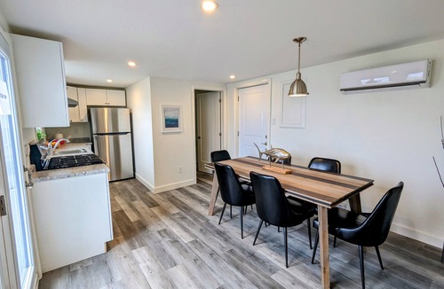 Drummond-North Elmsley Hotel | Great Blue Resorts - McCreary's Beach