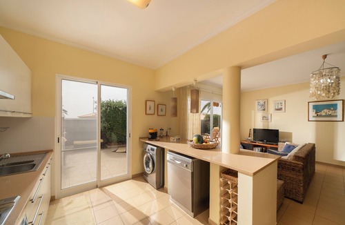 Pedras Pretas House | Great for families in Porto Santo - Casa da Graça