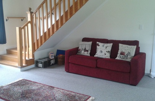 Gladstone House | Green Barn accommodation on a working farm in the heart of Gladstone.