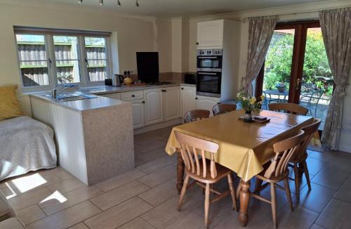 Castle Bytham House | Greystones Lodge