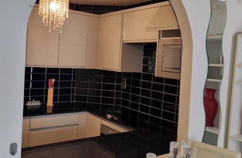 Edgware Apartment | Ground Floor 1-Bed Flat, Parking, Edgware