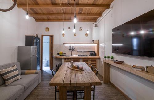 Moltrasio Apartment | GuestHost - Il Cedro - Cozy House for 4