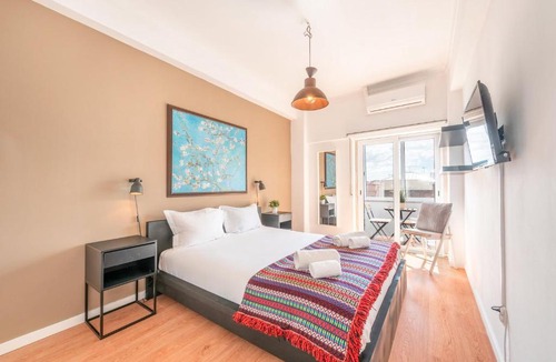 Sao Jorge de Arroios Apartment | GuestReady - Vibrant 2BR Apartment