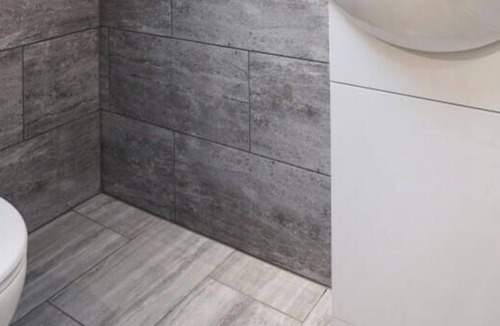 Clapton House | Hackney Suites - Double En-suite Room (F3)
