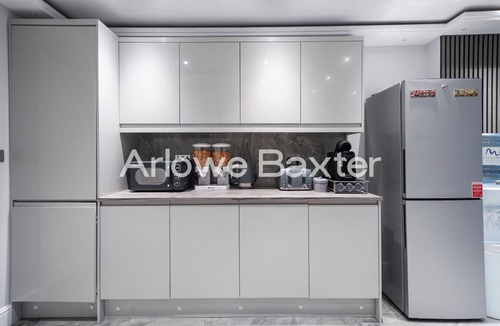 Clapton House | Hackney Suites - Double En-suite Room (F1)