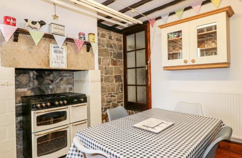 Belper House | Halfways