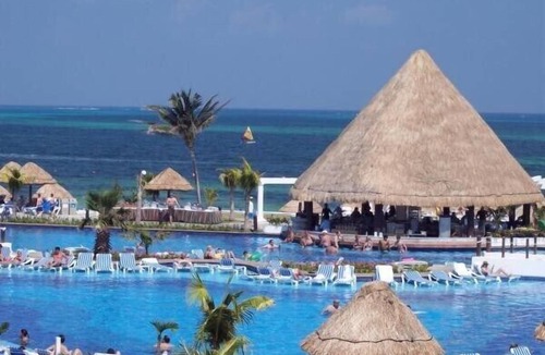 Paradise Island Condo | Harborside at Atlantis 2 Bedroom Sleeps 6-8 - Multiple Weeks Available!