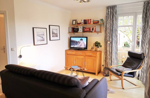 Kuehlungsborn Apartment | Haus Bernstein WE 4: bright and modern 2-room apartment with south-west facing balcony