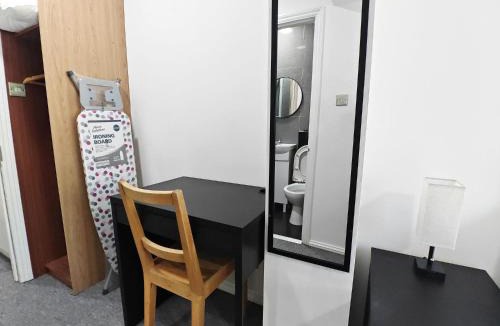 Oxford Apartment | Hawthorn Studio - Self Contained One-Bed Studio Flat