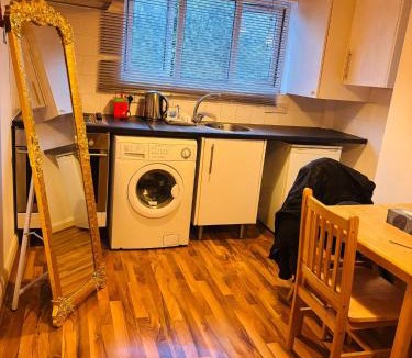 Tottenham Apartment | Heaven of Samira