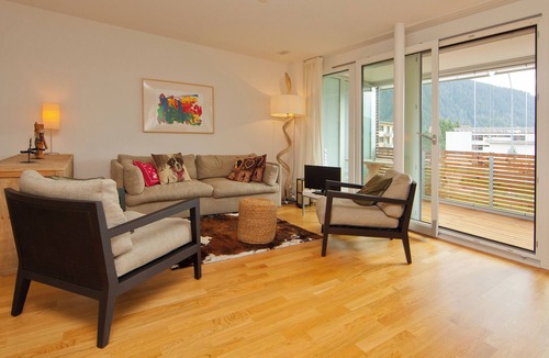Meierhof Apartment | Herrliche Ferienwohnung mitten in Davos mit Zugang zu Sauna und Pool