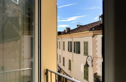 Argegno Apartment | HH - Suite Giulia - MyHomeinComo