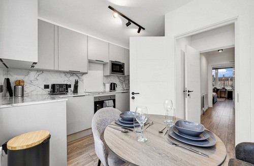 St. George's Apartment | High Spec 1 Bed Apartment in Islington, London!
