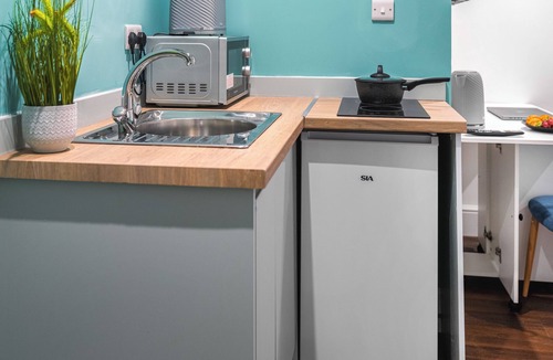 Earl Shilton Apartment | Hilltop Apartment 6 - UK50598