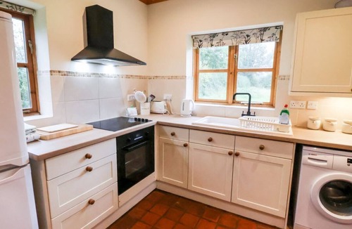 Leadenham Cabin | Hilltop Barn rests in Welbourn
