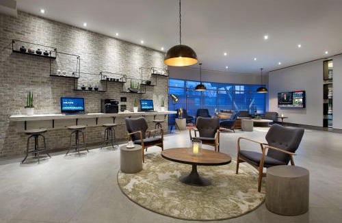Northeast Mississauga Hotel | Hilton Garden Inn Toronto Airport