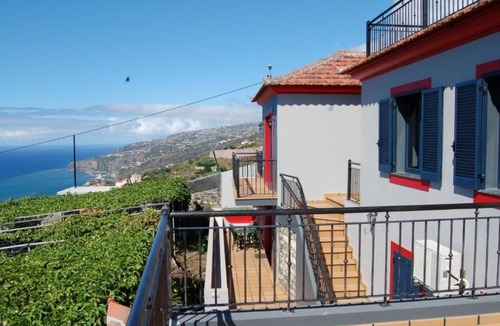 Ribeira Brava Apartment | Holiday Apartment "Vila Brava Cottage Apartamento G" with Sea View & Wi-Fi