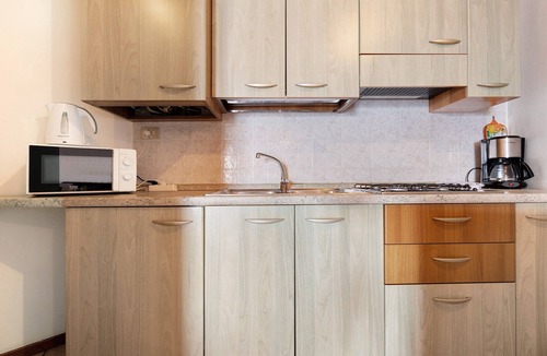 Gardola Apartment | Holiday Apartment 'Rustico Spagnol 4' with Lake View, Pool & Wi-Fi