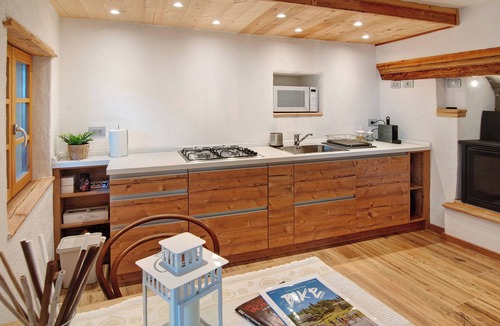 Valtellina Apartment | Holiday Apartment 'Sweet Somma Mountain Lodge 1' with Mountain View & Garden