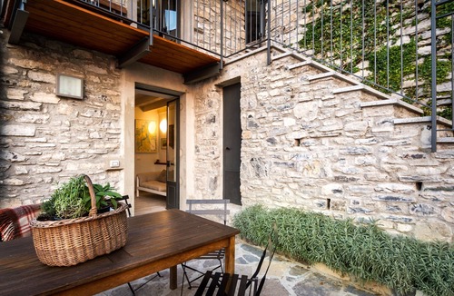 Blevio House | Holiday Home 'Appartamento Panoramico Como' with Lake View, Wi-Fi and Air Conditioning