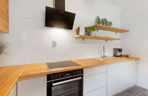 Niedenstein Resort | Holiday Home 'Löwe' with Private Terrace and Wi-Fi