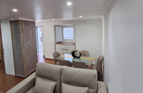 Braganca House | Holiday Home 'Origens' with Wi-Fi and Air Conditioning