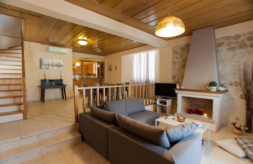 Panormos Apartment | Holiday House in Panormos with Little Garden,Pool