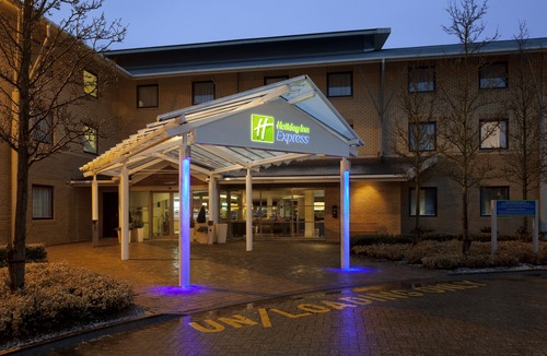 Willen Hotel | Holiday Inn Express Milton Keynes, an Ihg Hotel