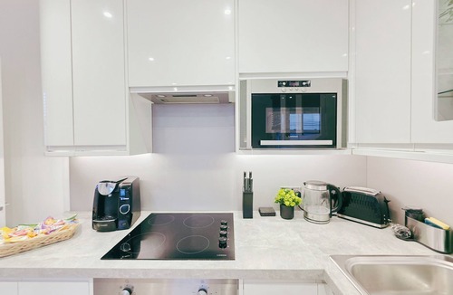 Seven Dials Apartment | Homely flat with DISCOUNTED parking in the city centre!