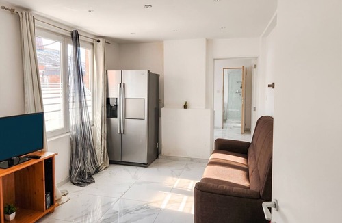 Laplaigne House | Homerez - 4-bedroom house in Brunehaut