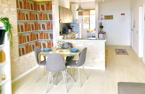 Imaculado Coracao de Maria Apartment | Homerez - Beautiful appartement 2 km away from the beach for 4 ppl. at Funchal