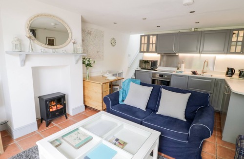Halford Cottage | HOMESTEAD COTTAGE, with a garden in Halford