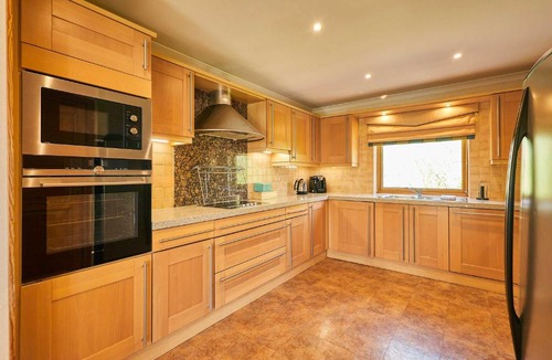 Belton Ski Chalet | Host & Stay - Lodge 32