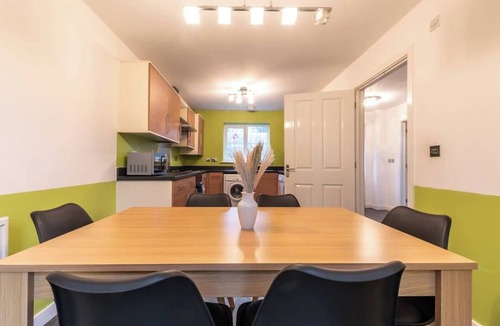 Peterborough House | Host & Stay | Moresby Way