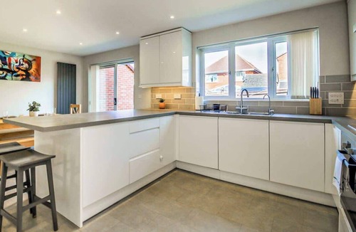 Bletchley House | Host & Stay | Wiltshire Way
