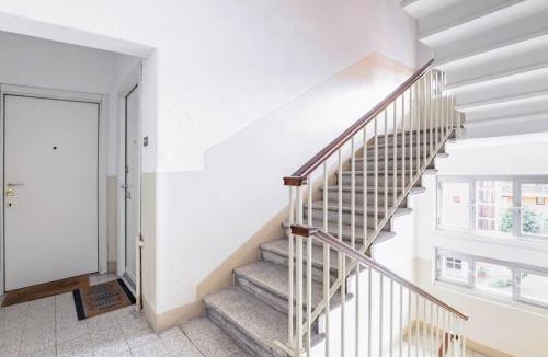 Ponte Nuovo Apartment | HOST4U - GOLFO ARANCI, Beautiful Apartment in Milan