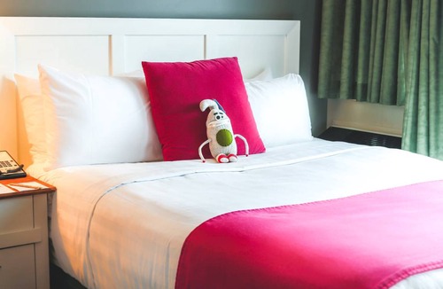 Village North Hotel | Hotel ∙ 1 bedroom ∙ 4 guests