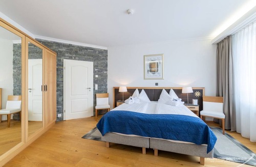 Davos-Dorf Hotel | Hotel ∙ 2 guests